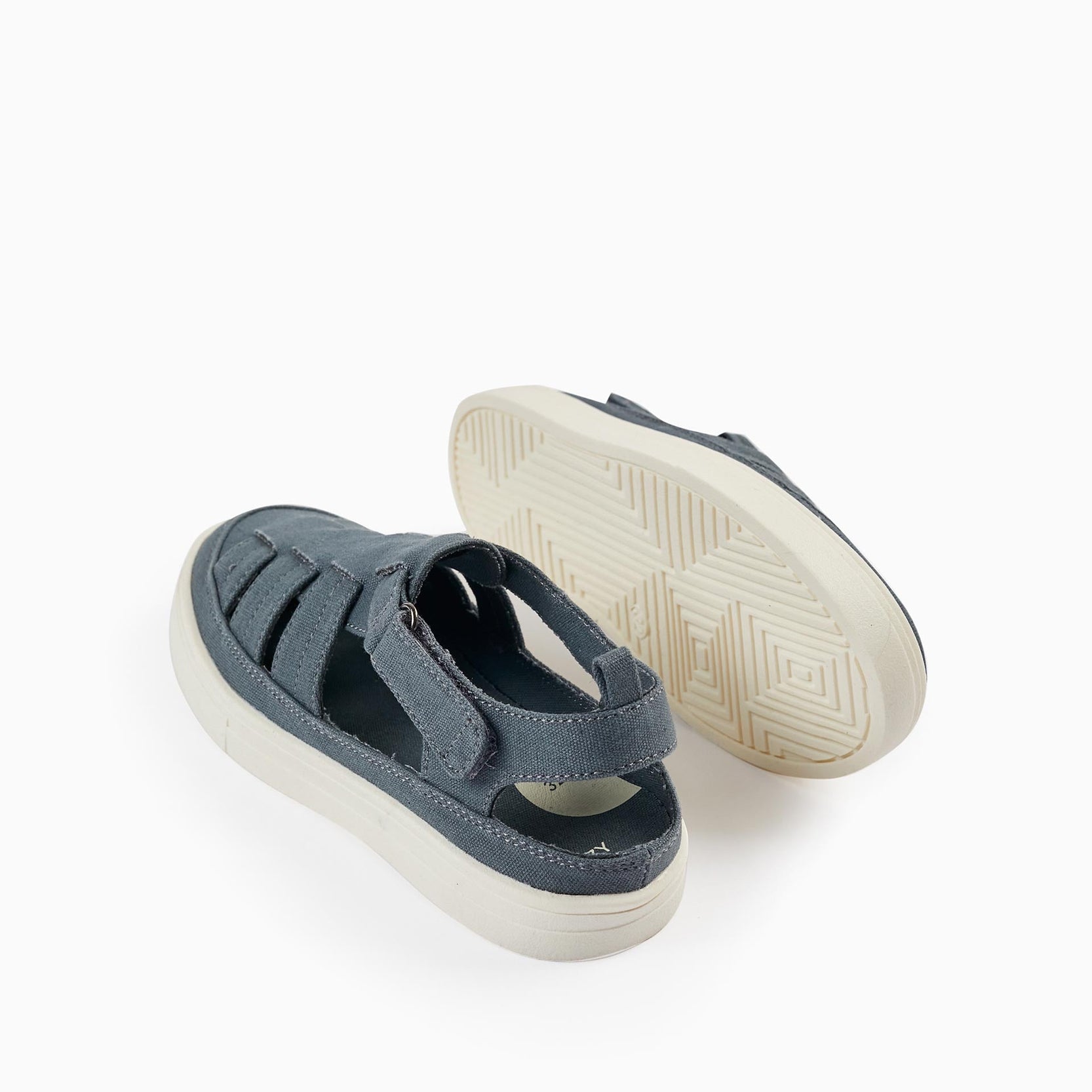 Closed Strap Sandals for Boys, Grey